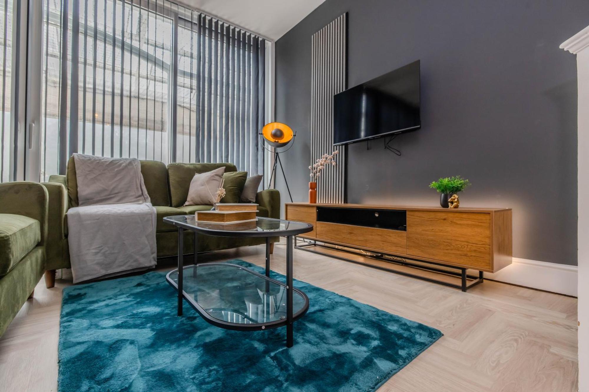 Amazing 3 Bedroom Flat I Next To Brighton Beach & Shopping Center Exterior photo